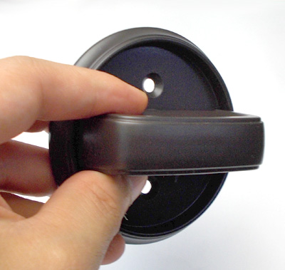 手に持った様子