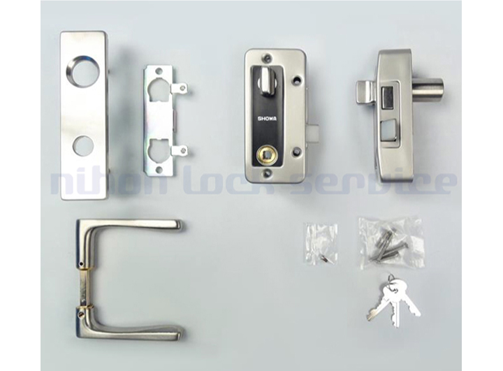 SHOWA BLL 玄関錠一式交換