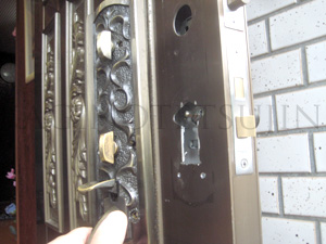 ALPHA装飾錠の取付3