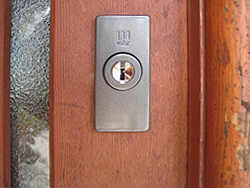 430木製ドアの交換