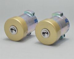 miwa PR4K16911 カギ4本、シリンダー2つ 楽天市場】【5/16 01:59迄 全品P10倍】MIWA 本締錠 PR DA-4 キー3本付